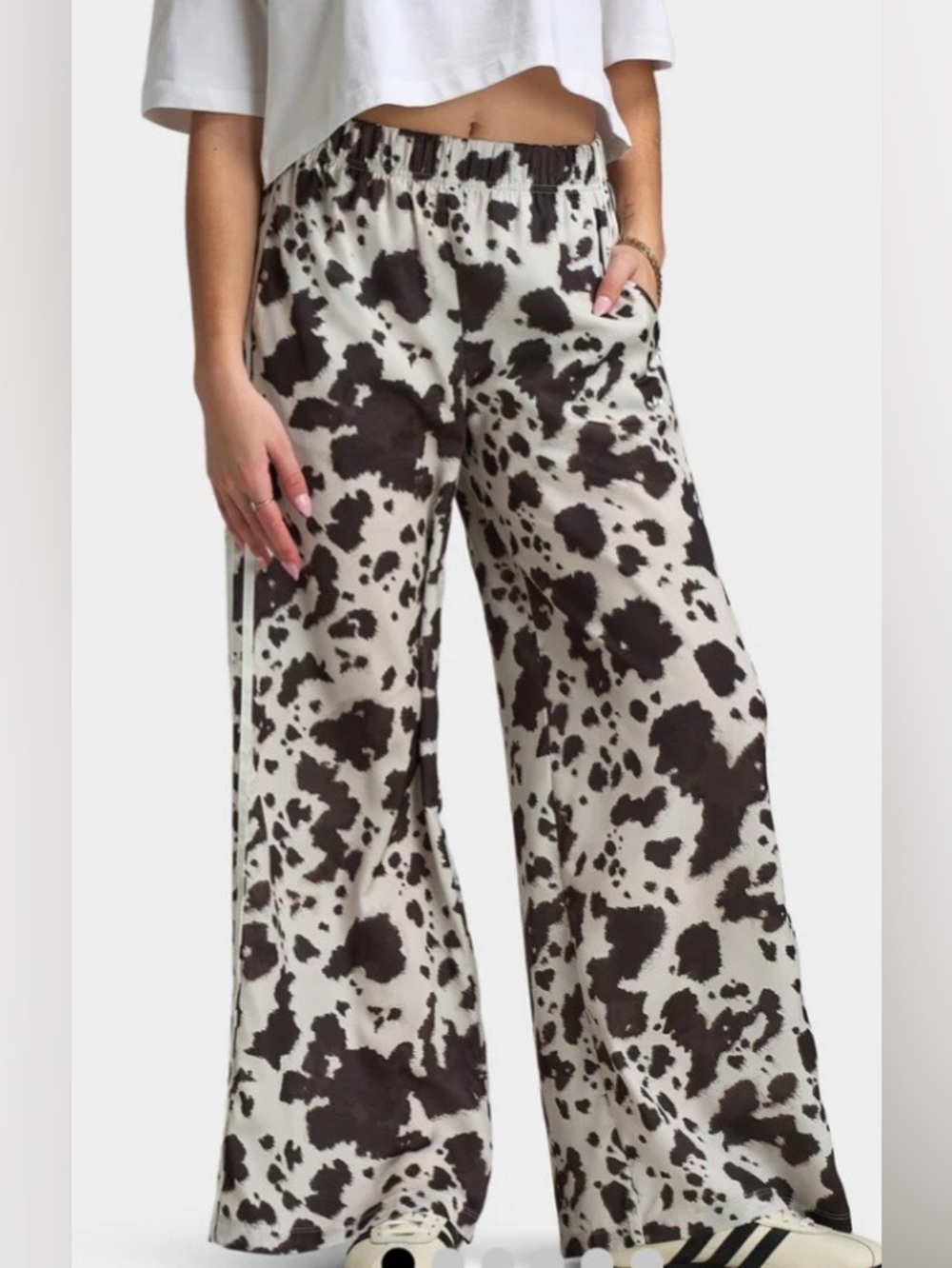 BRAND NEW ADIDAS ORIGINALS PRINTED SATIN WIDE LEG PANTS. $95 RETAIL. SOLD OUT. - Picture 5 of 14